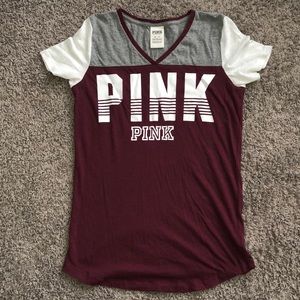 VS PINK SHORT SLEEVE T-SHIRT